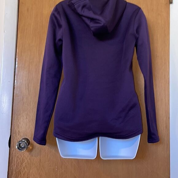 Under Armor hoodie! SizeXS! Purple! 100%polyester! Very breathable! EUC! - Picture 3 of 5